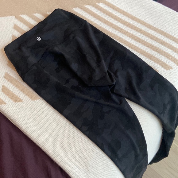 lululemon athletica Pants - Wunder under train lululemon leggings - 6